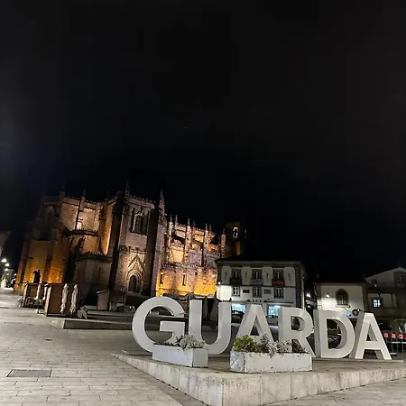 Serrano T1 Centro Da Cidade Guarda Exterior photo